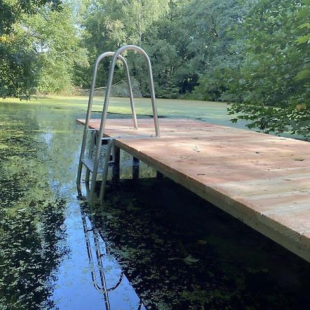 Kleines Ferienhäuschen im Grünen am Wasser Gronwohld Exterior foto